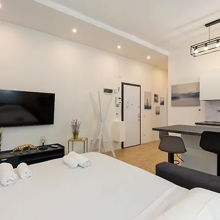 Fantastic Flat Near Sansiro Stadio Lägenhet